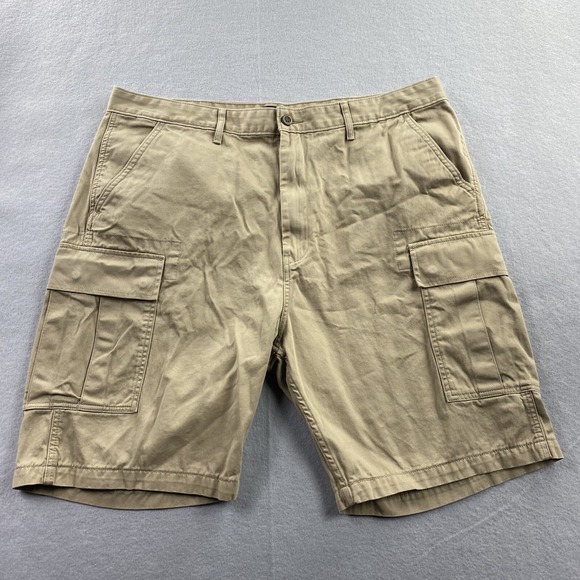 Levis Shorts Mens 40 Beige Cargo Outdoors Hiking Camping Fishing Comfort Casual - Picture 1 of 16